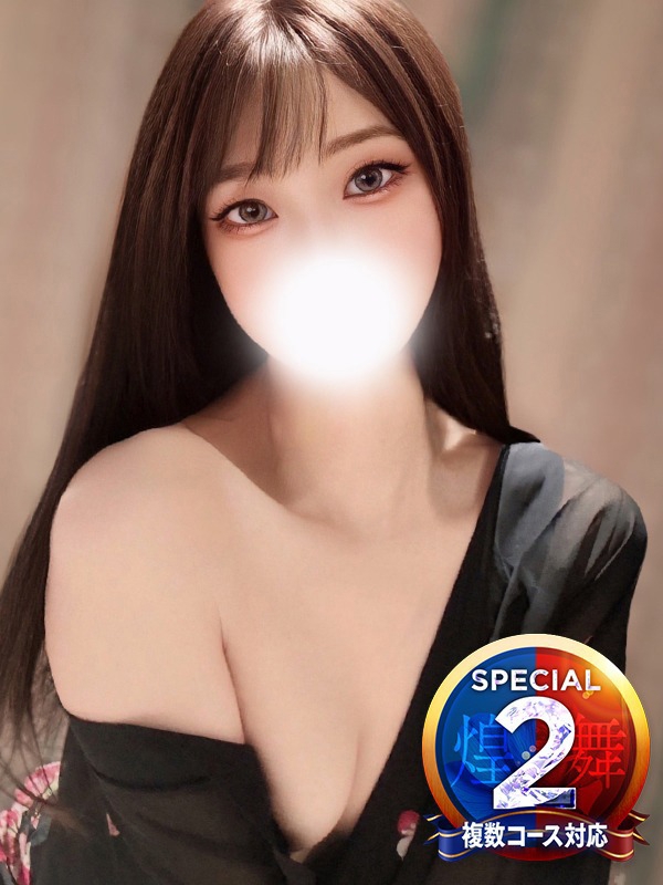 かおり(24歳、B:84、W:.57、H:85)